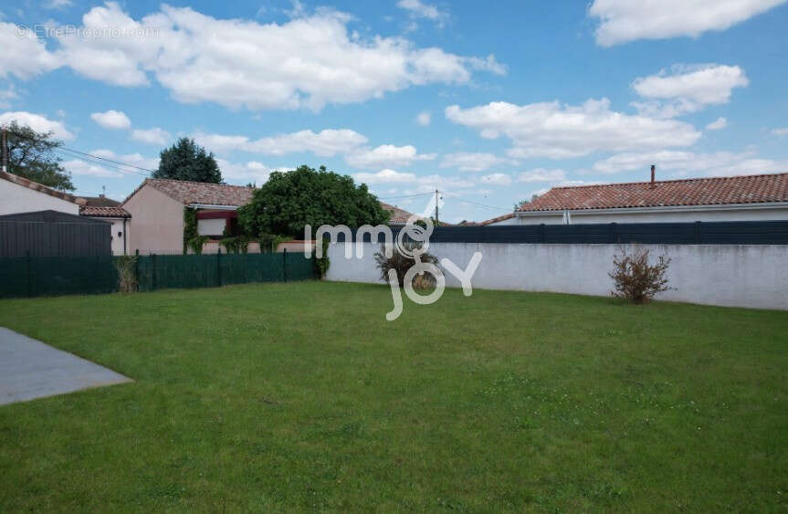 Villa 4 chambres 2017- 105 m2 habitable Terrain 445m2 - Suite parentale RDC - Garage - photo 6