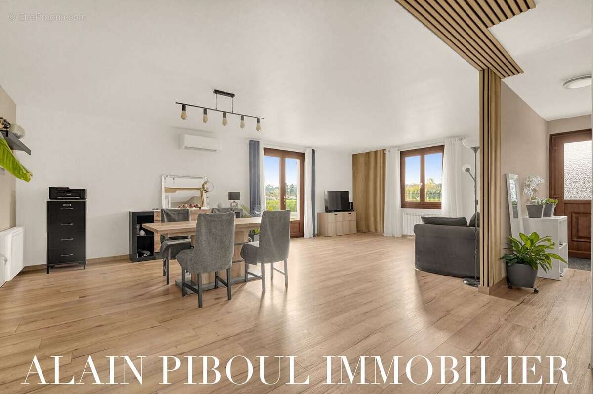 Maison à LE PLAN