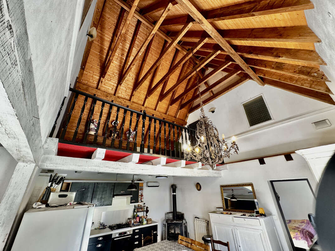 Maison à SAINT-CIRQ-MADELON