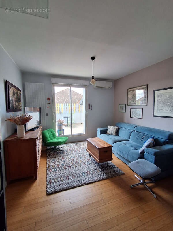 Appartement à LEZIGNAN-CORBIERES