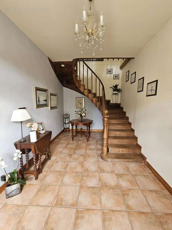 Maison à LABATUT-RIVIERE