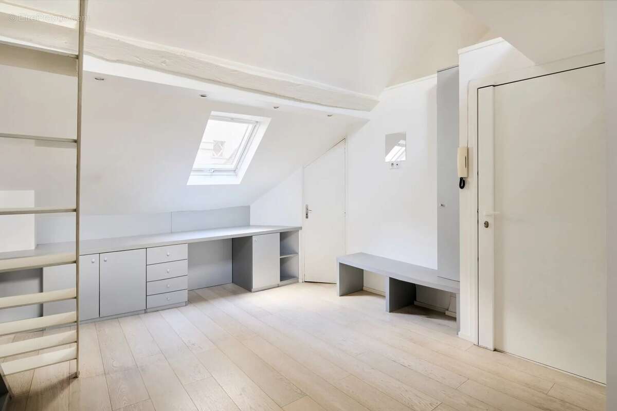 Appartement à PARIS-6E