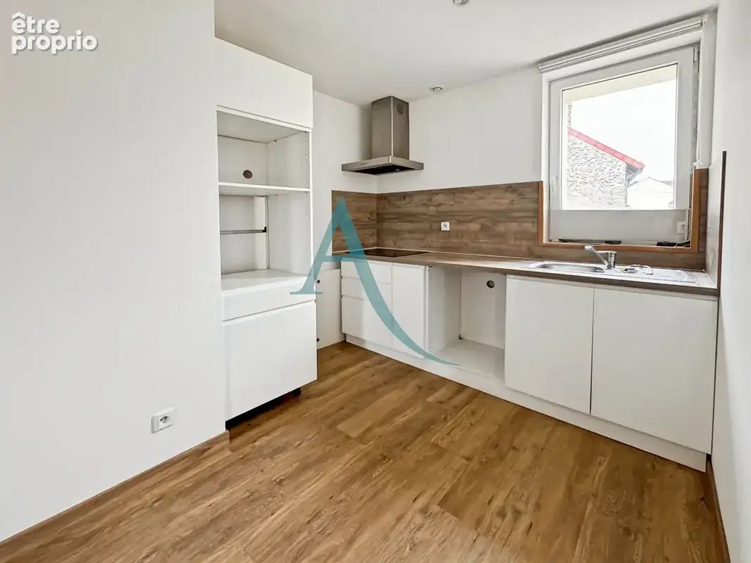 Duplex Centre ville Ballancourt 76,15 m² - photo 4