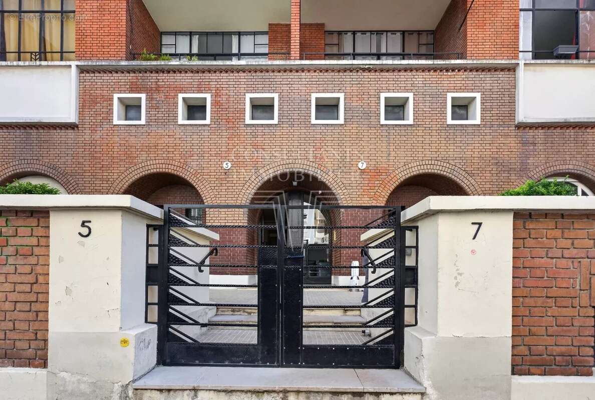 Appartement à PARIS-15E