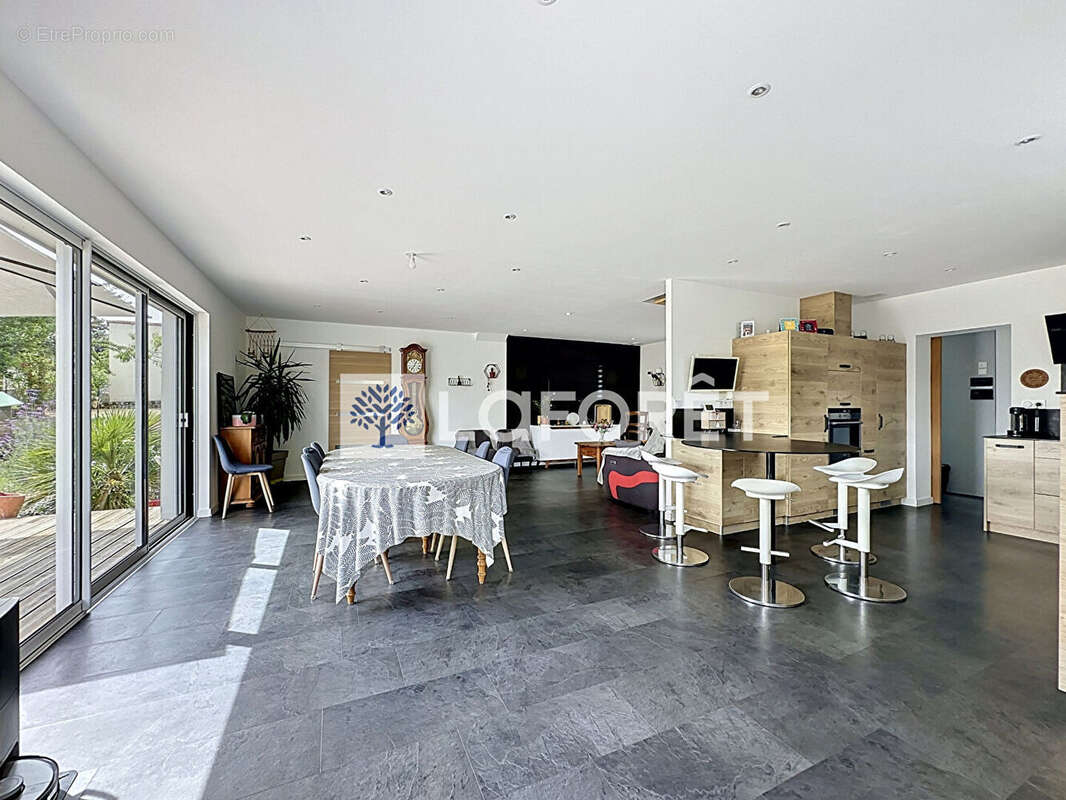 Maison Secondigny - photo 7