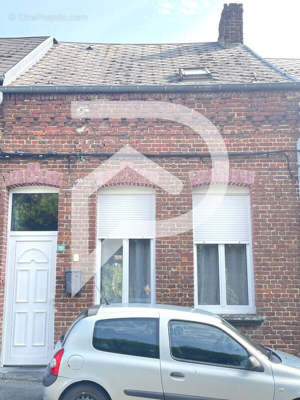 Maison à SAINT-BENIN