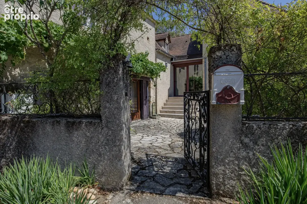 À 10 minutes de Cahors : belle propriété en pierre avec 3 chambres, une annexe et une piscine - photo 9