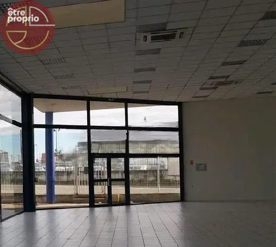 Photo Commerce à Portet-Sur-Garonne au prix de 1 690 500€