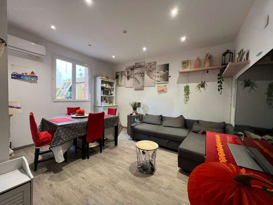 Salon R+1 - Maison à LA SEYNE-SUR-MER