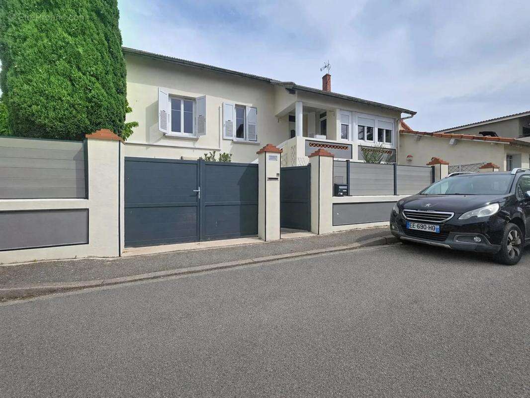 Maison à TOURNON-SUR-RHONE
