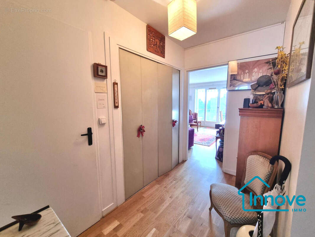 Appartement à VERSAILLES