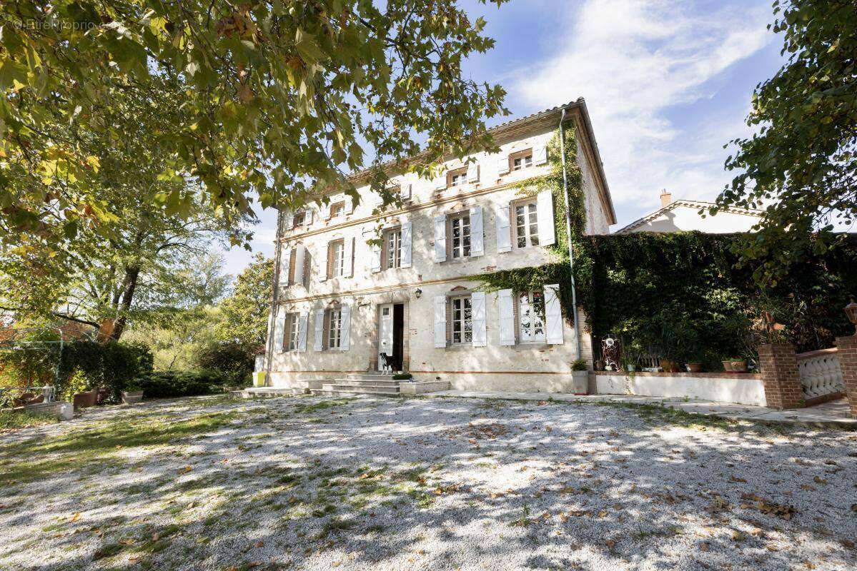 Maison à CADALEN