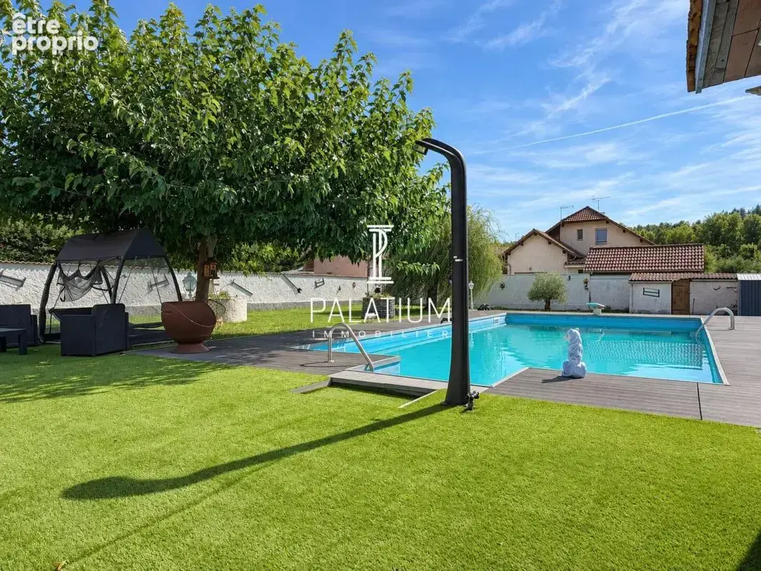 Espace et piscine : la maison de famille idéale - photo 33