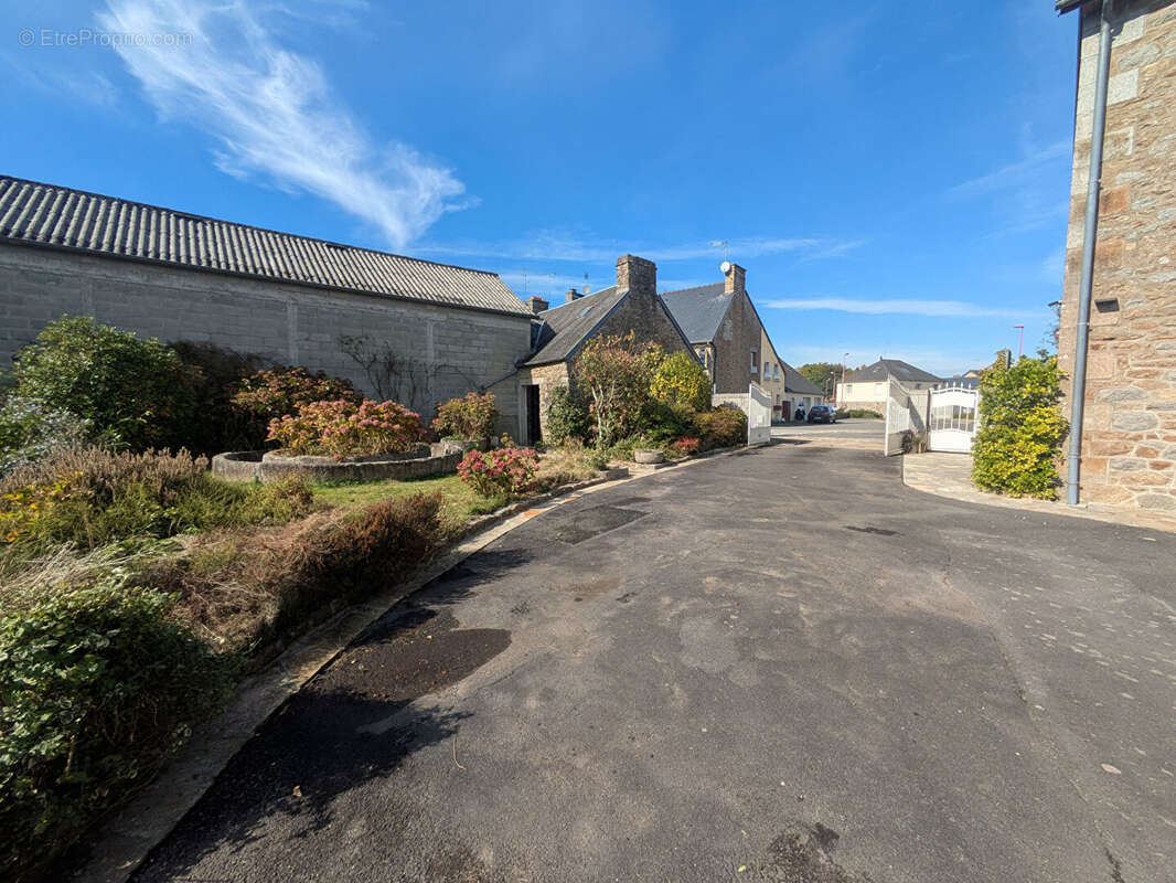 Maison à FOUGERES
