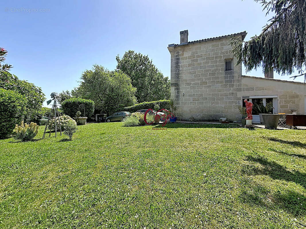 Maison en pierre avec beau jardin POMPIGNAC - photo 10