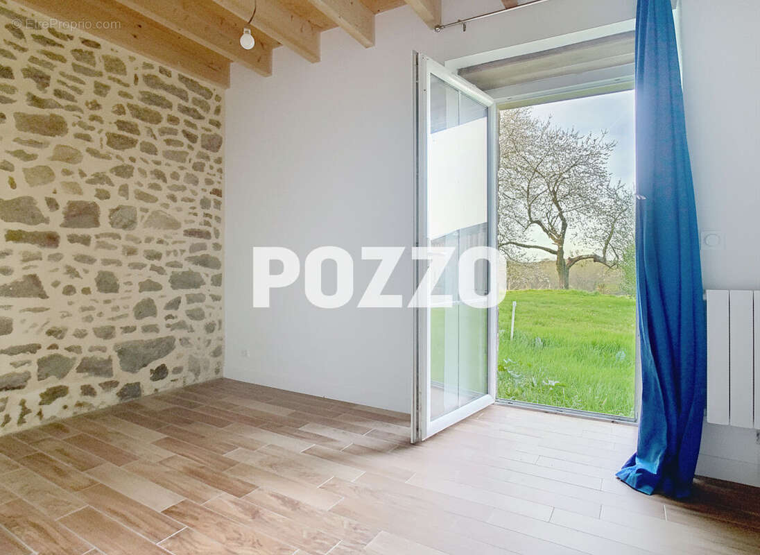 Maison à ROZ-SUR-COUESNON
