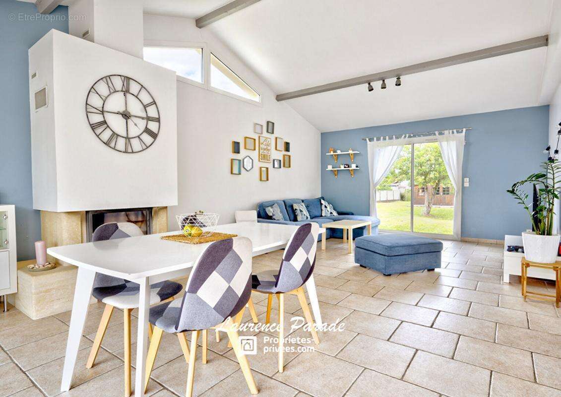 Maison à CAMPS-SUR-L'ISLE