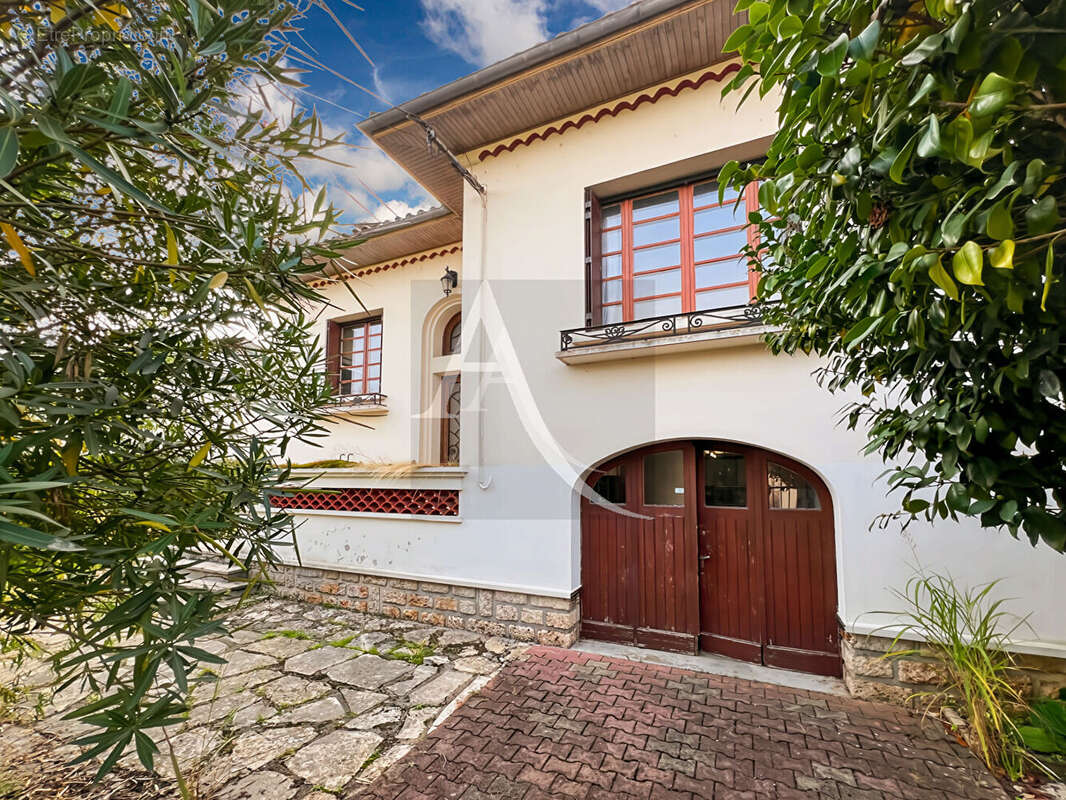 Maison à MONSEMPRON-LIBOS