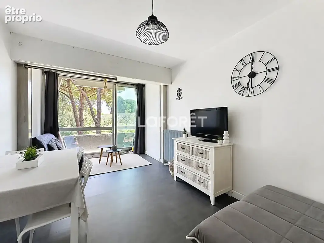 Studio de 24,6 m² dans résidence prisée - Coeur du centre-ville, à quelques pas de la mer - photo 2
