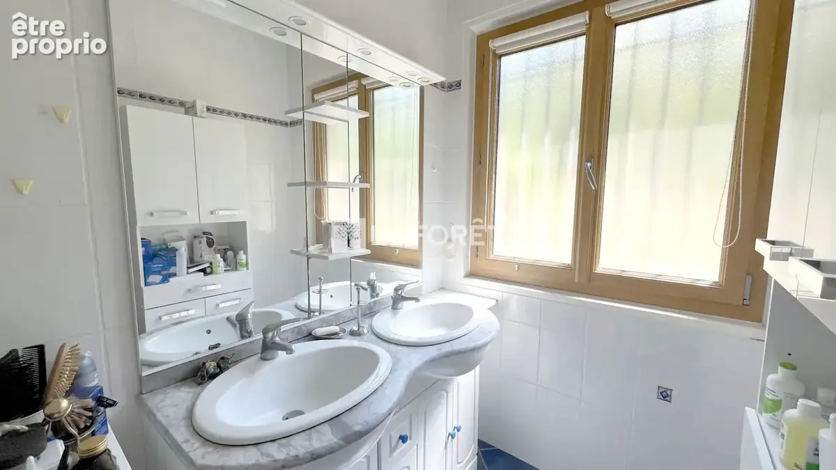 Maison Chessy 4 pièces 151 m2 - 370.000 - photo 13
