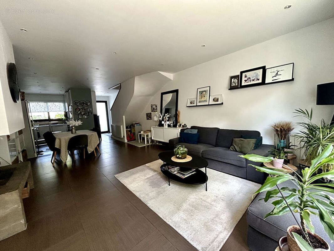 Maison à BRY-SUR-MARNE