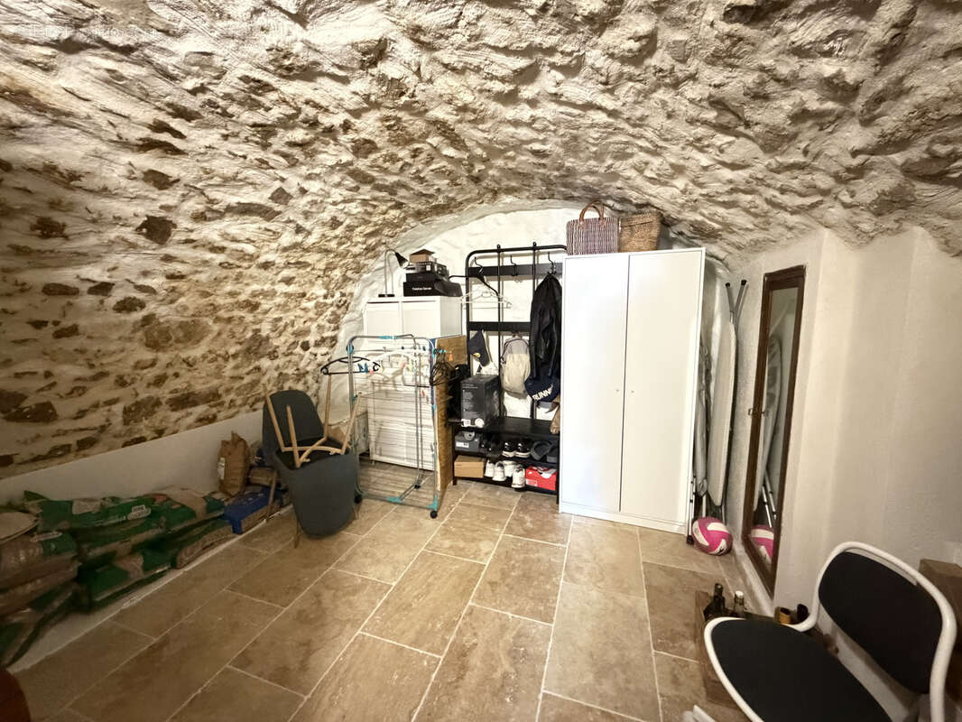 Maison à MEYRARGUES