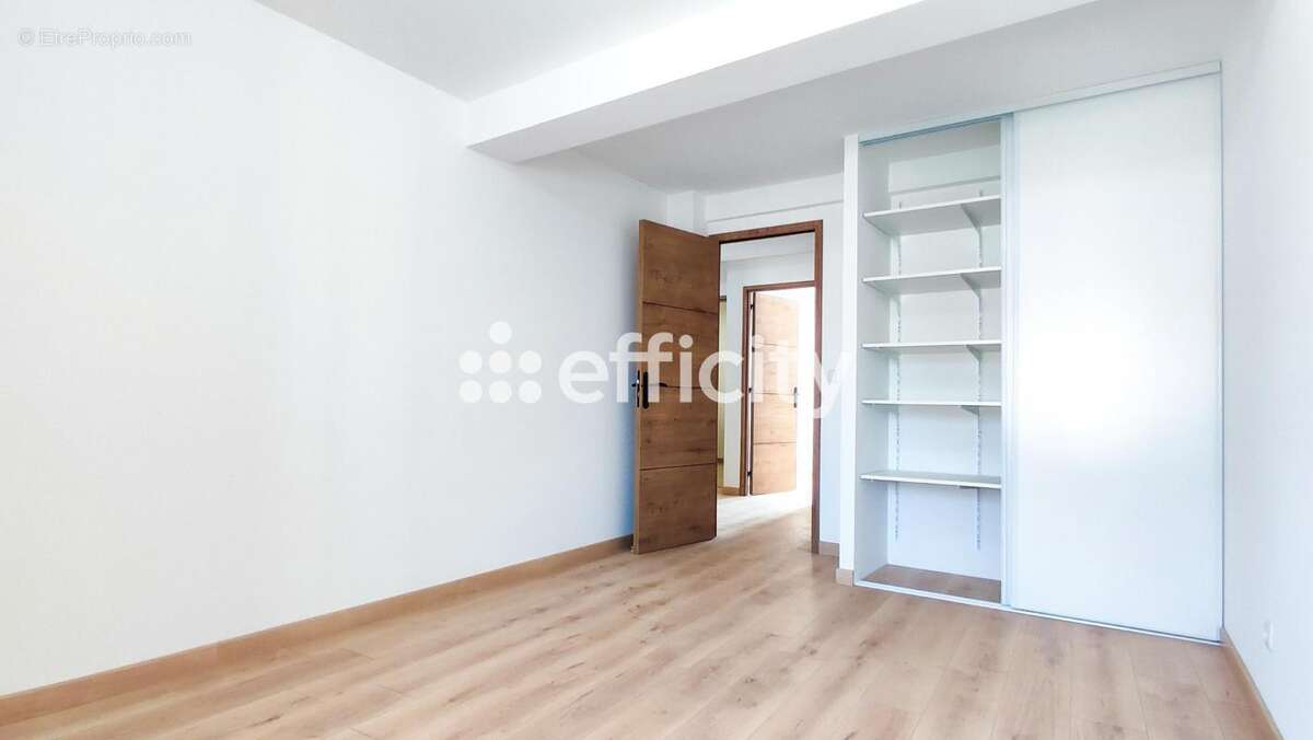 Maison à PONT-DE-VAUX