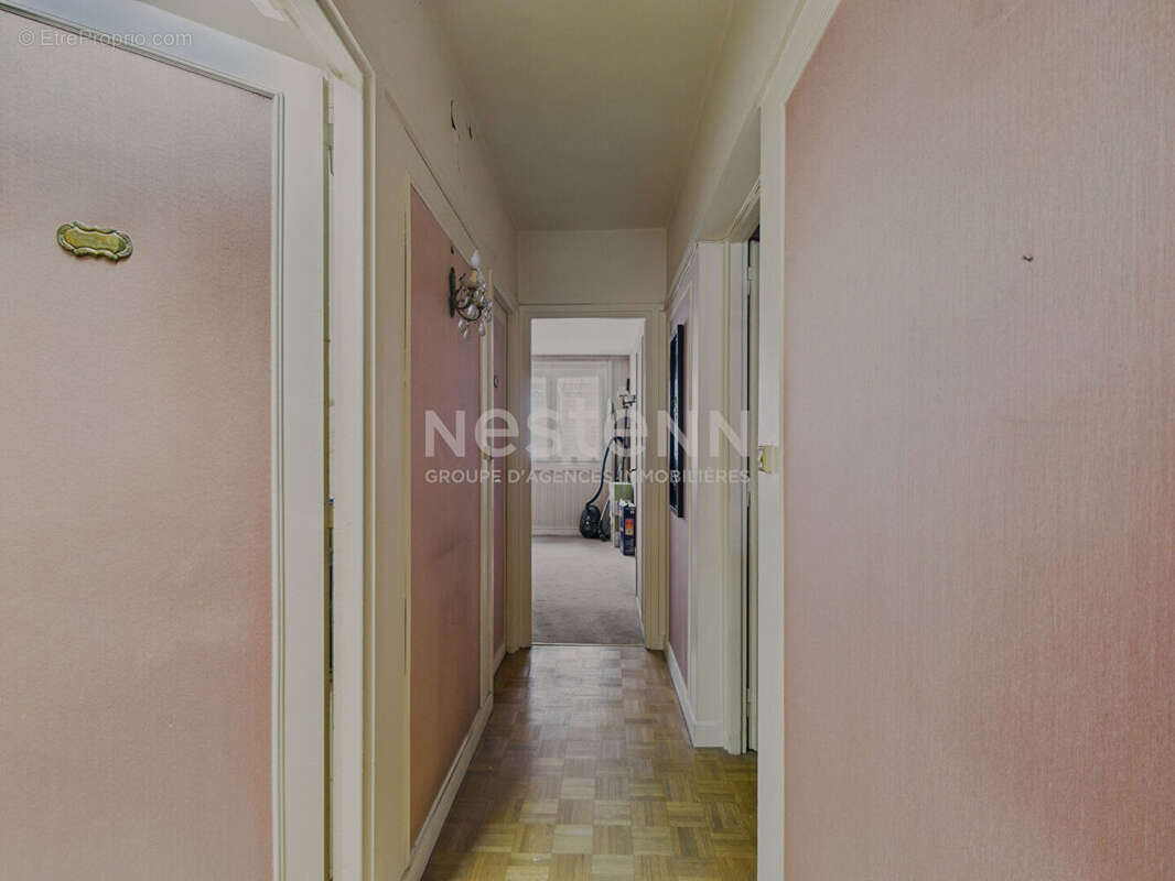 Appartement à PARIS-19E