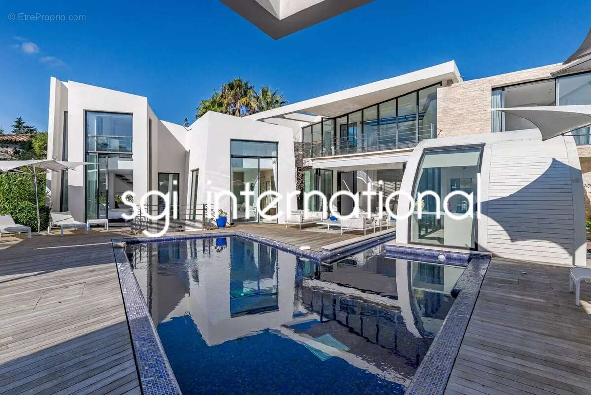 Maison à RAMATUELLE