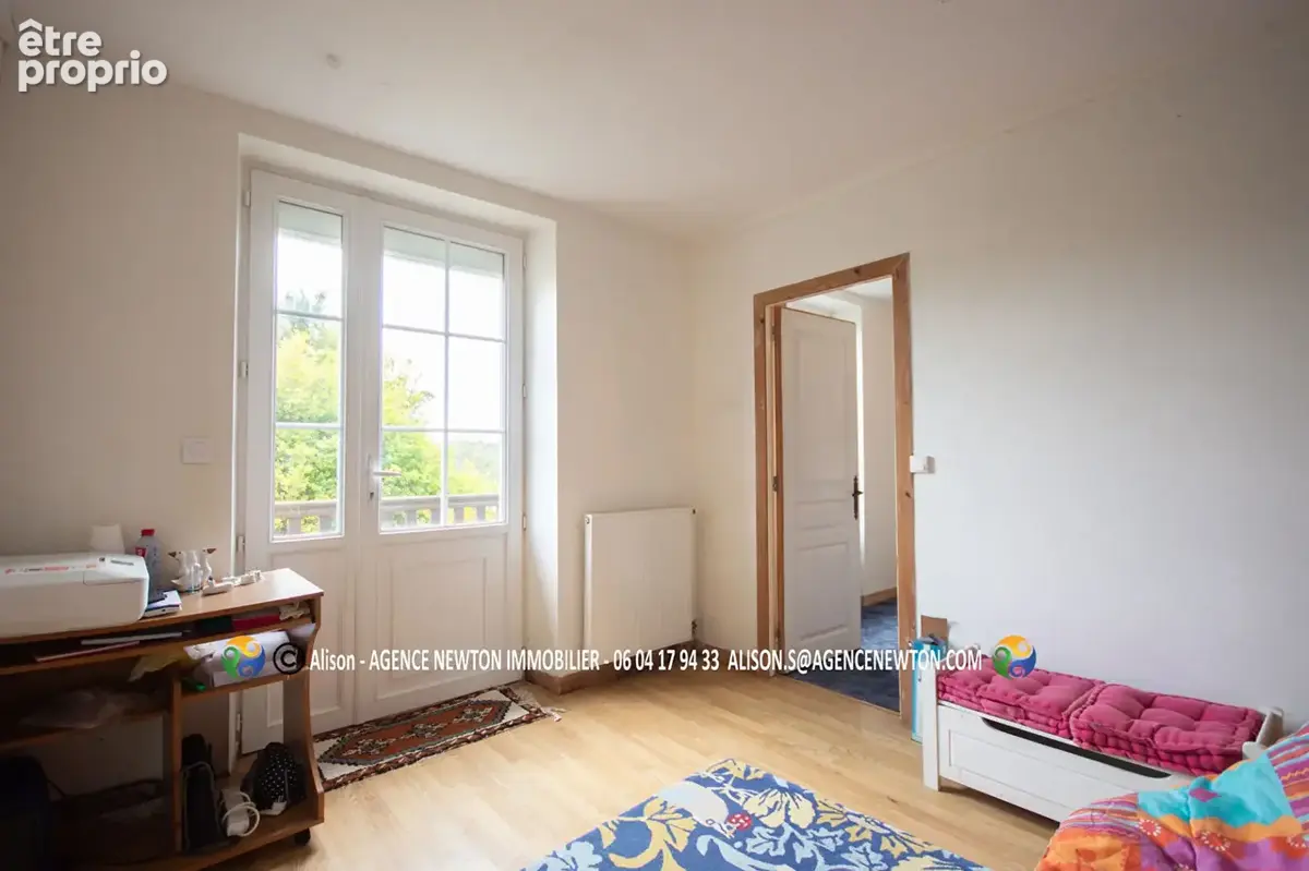 SOUS-COMPROMIS - ILLE ET VILAINE, BRETAGNE, près de Saint-James, maison de campagne individuelle de 3 chambres, écuries, 8340m2  - photo 11