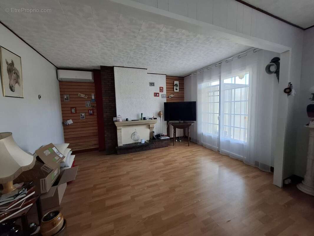 Maison à CARBONNE