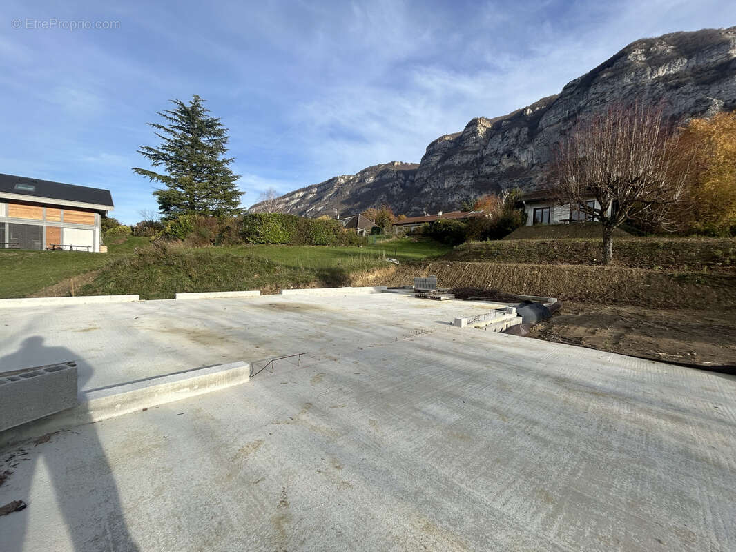 Maison à COLLONGES-SOUS-SALEVE