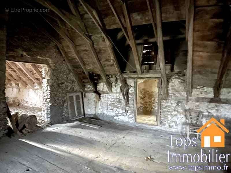 Maison à LA CAPELLE-BLEYS