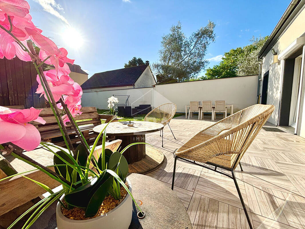 Maison à PONTAULT-COMBAULT