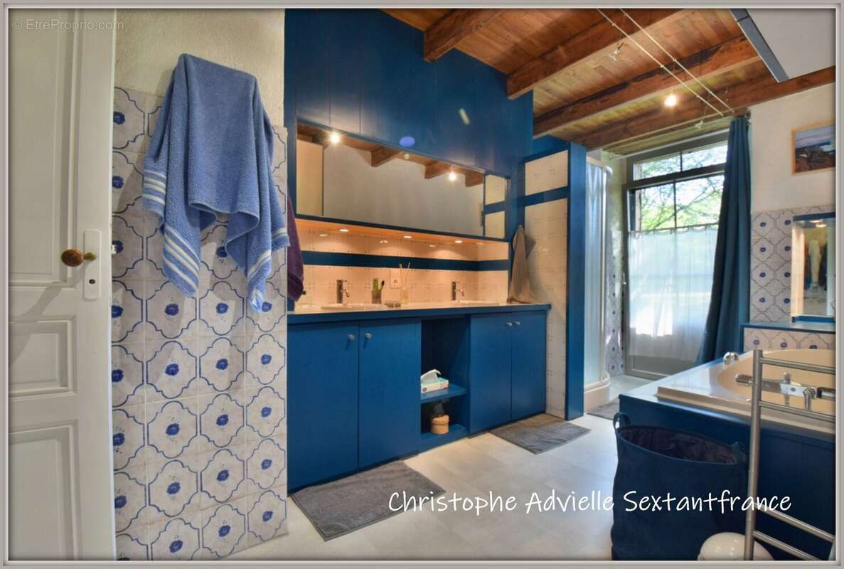 Maison à SAINT-CAPRAISE-DE-LALINDE