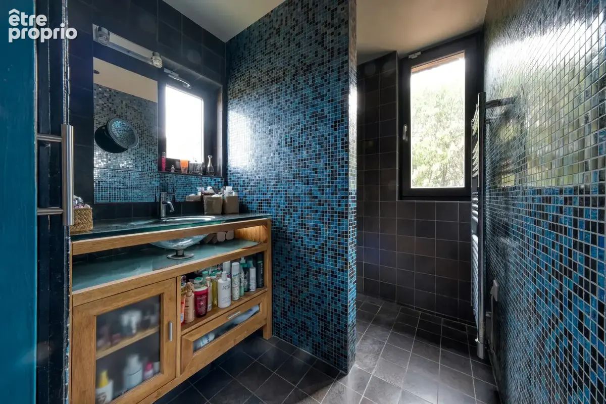 Maison contemporaine de caractere - piscine et maison d'amis. - photo 14