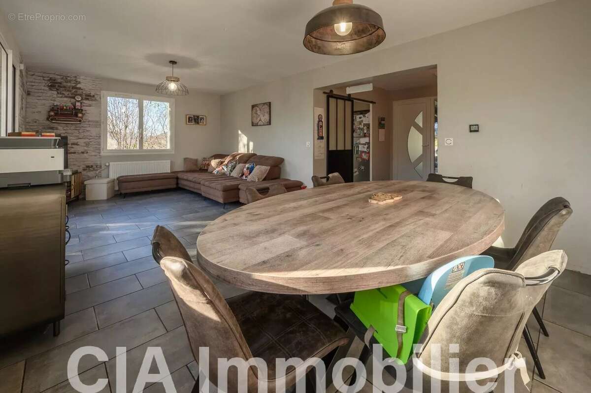 Maison à VIUZ-EN-SALLAZ