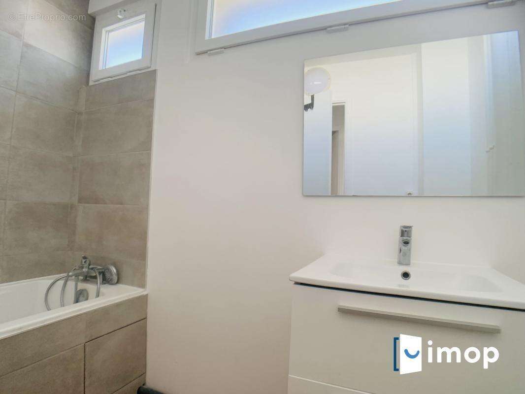 Appartement à SURESNES