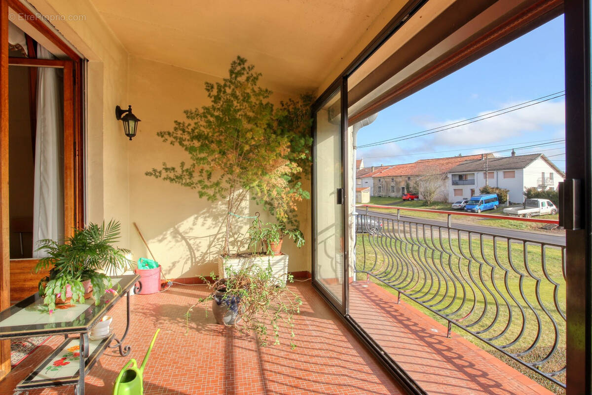 Appartement à ARRIANCE