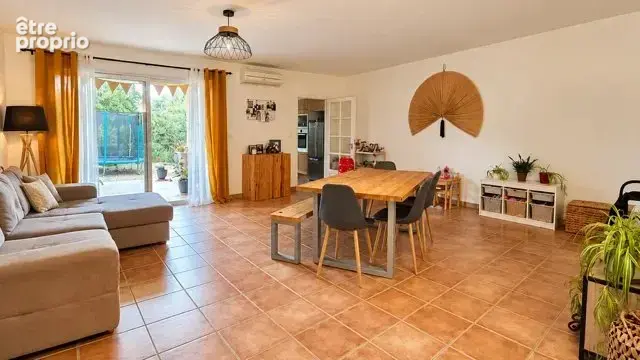 Photo Appartement à Lambesc au prix de 315 000€