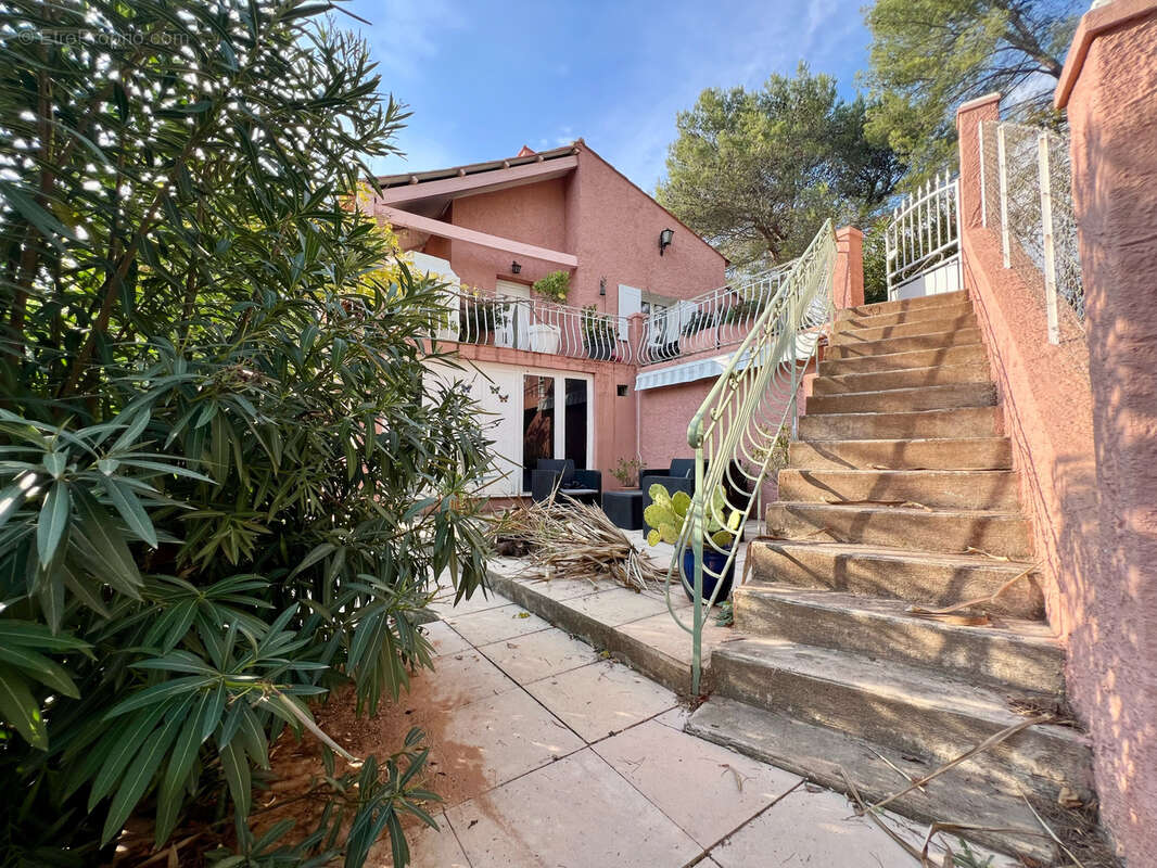 Maison à LA DESTROUSSE