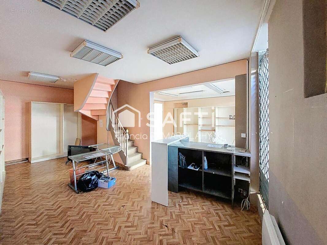 Photo 4 - Commerce à GORRON