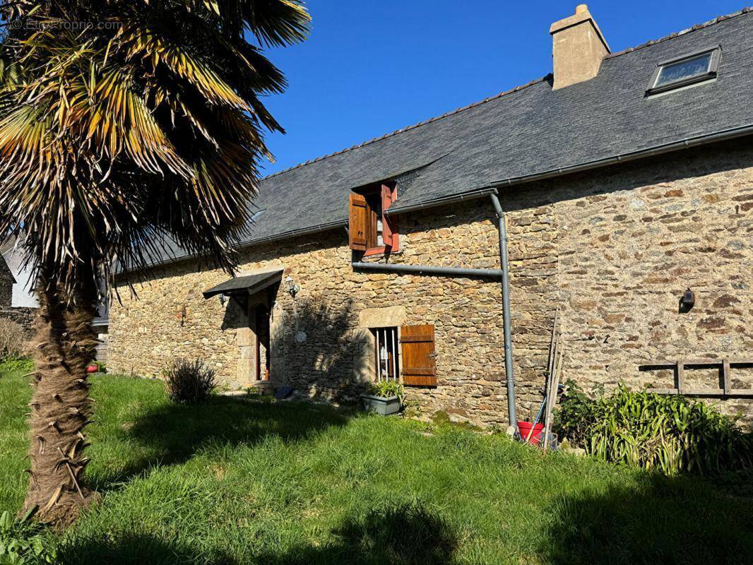 Maison à PLUMERGAT