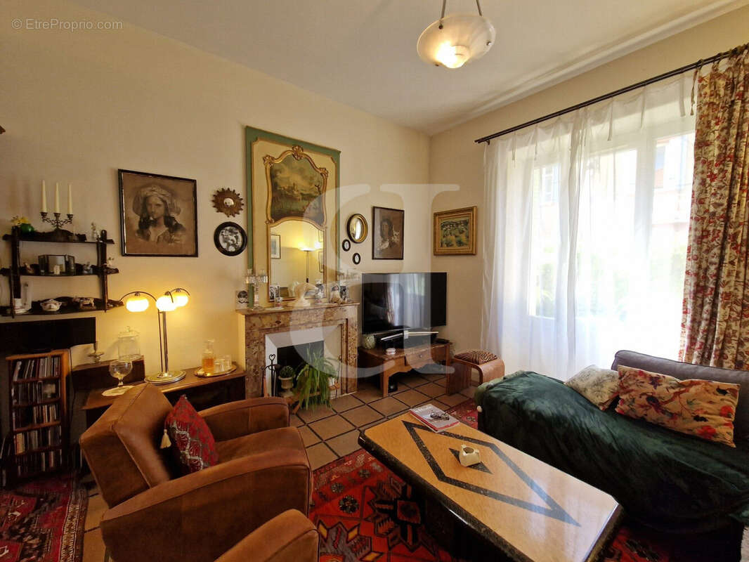 Maison à VAISON-LA-ROMAINE