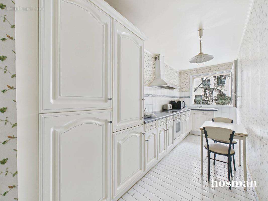 Appartement à LA CELLE-SAINT-CLOUD