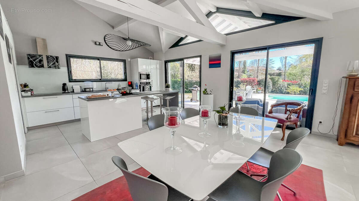 Photo 6 - Maison à SAINT-MARTIN-DE-SEIGNANX