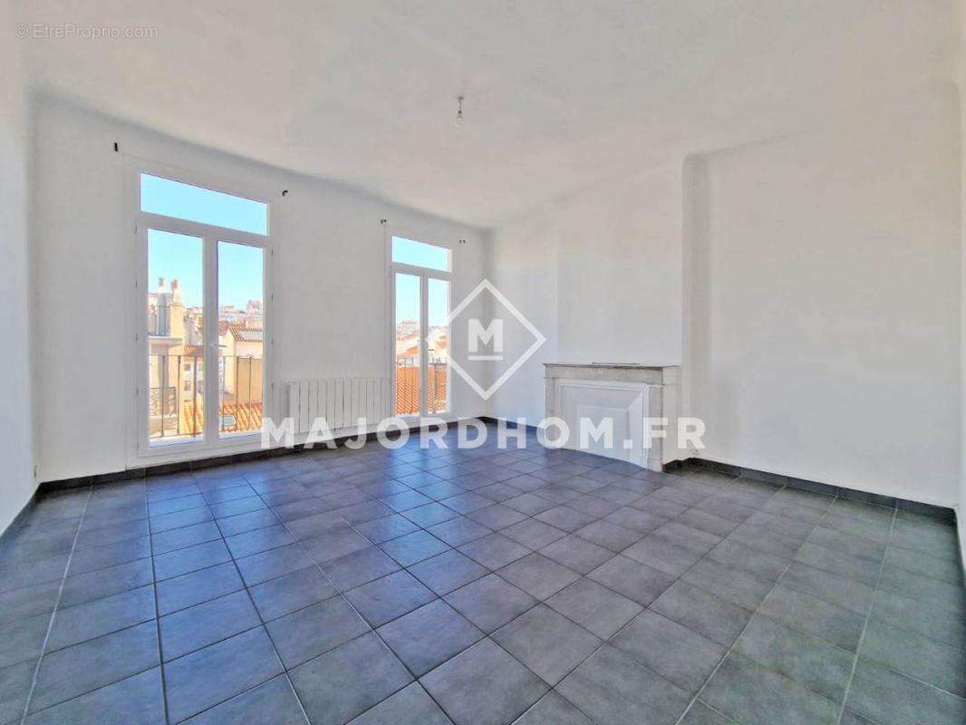 Appartement à MARSEILLE-6E
