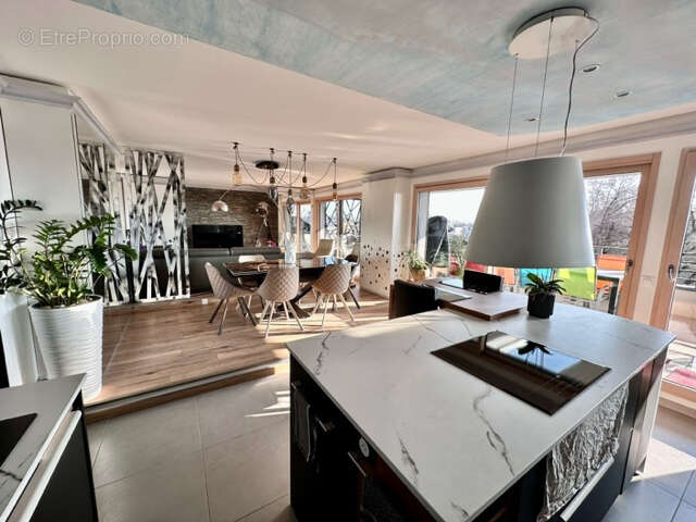 Appartement à FERNEY-VOLTAIRE