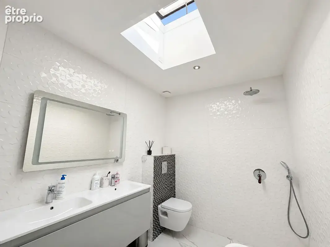 CLERMONT-FERRAND / Maison contemporaine récente à vendre de 120 M2 habitbales ! - photo 6