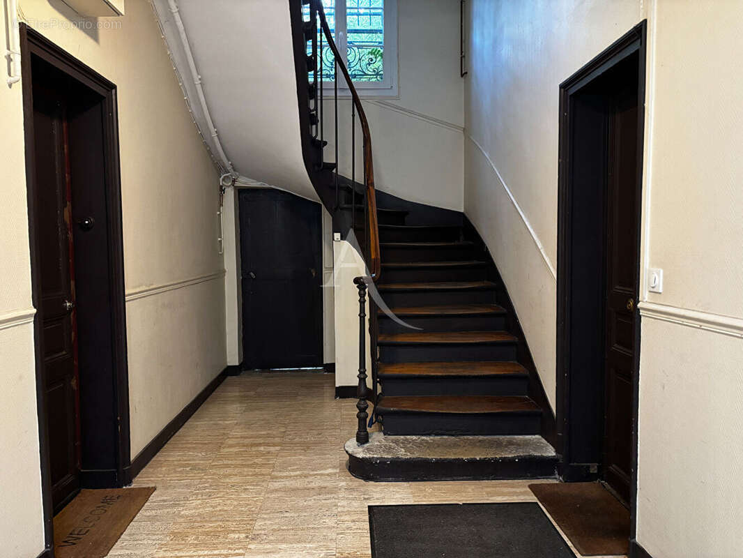 Appartement à PARIS-12E